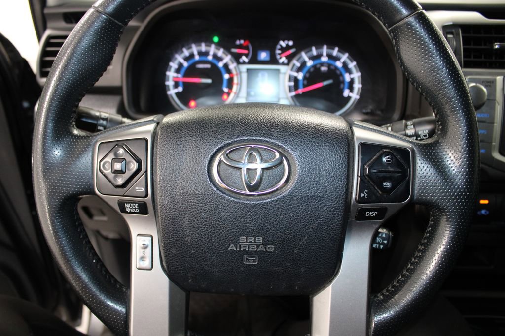 Used 2018 Toyota 4Runner SR5 image 32