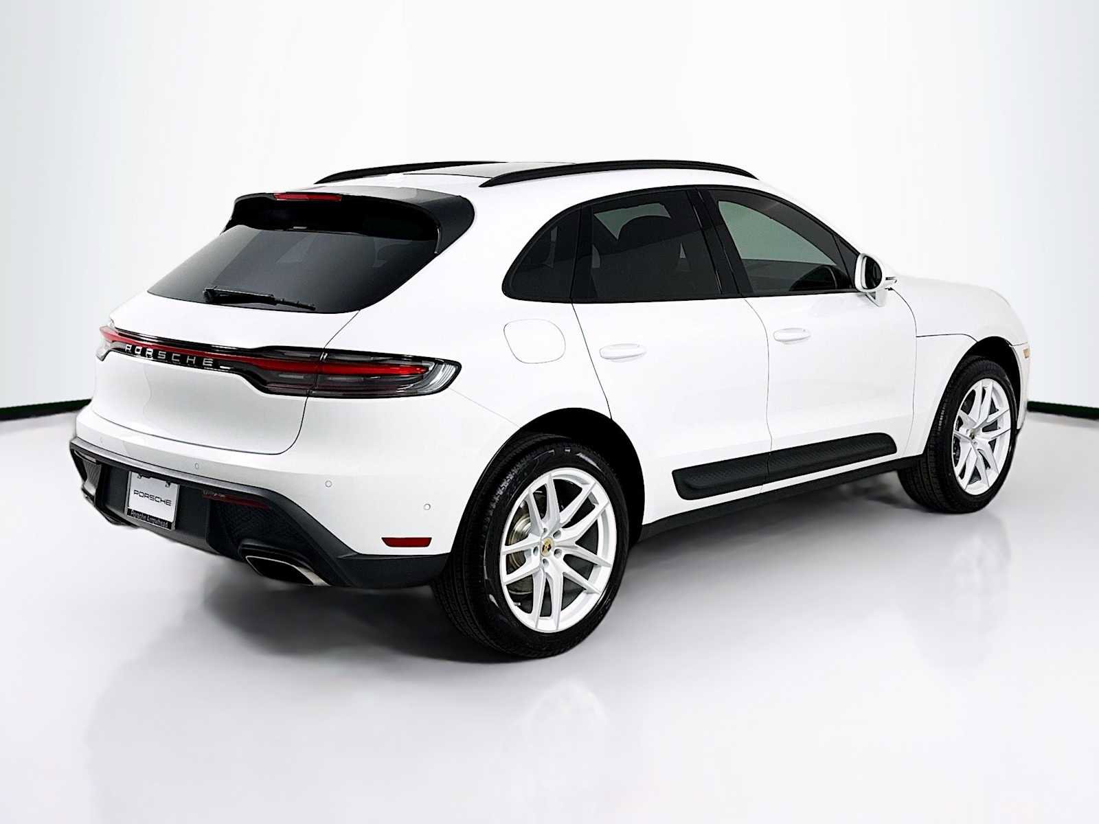 New 2026 Porsche Macan image 9