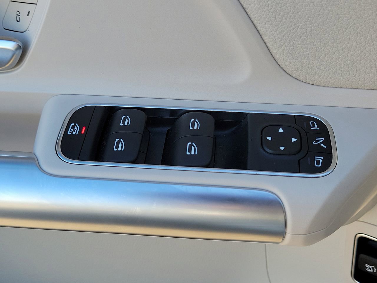 Certified 2026 Mercedes-Benz GLA 250 image 27