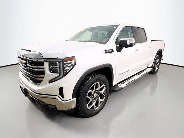 Used 2024 GMC Sierra 1500 SLT w/ SLT Premium Package image 3