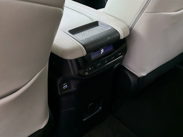 Used 2024 Toyota Grand Highlander FWD image 25
