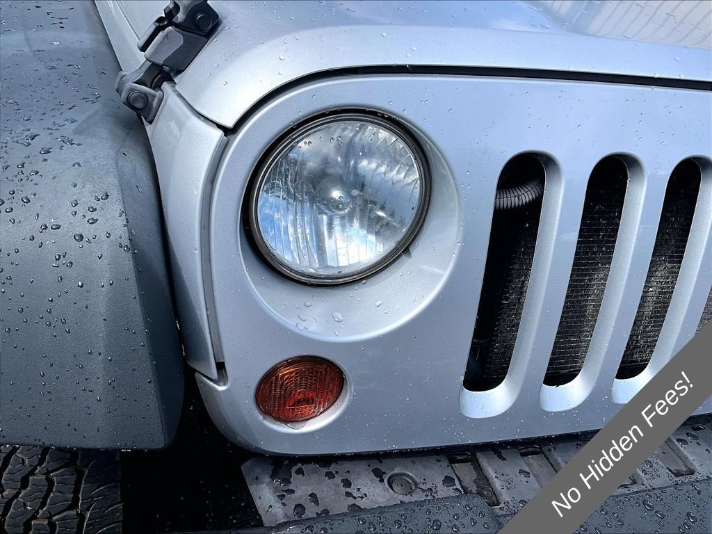 Used 2009 Jeep Wrangler X AWD/4WD image 24