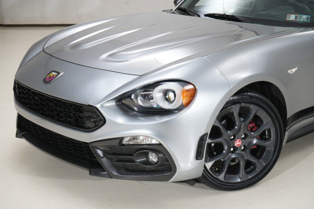 Used 2017 FIAT 124 Spider Abarth image 8