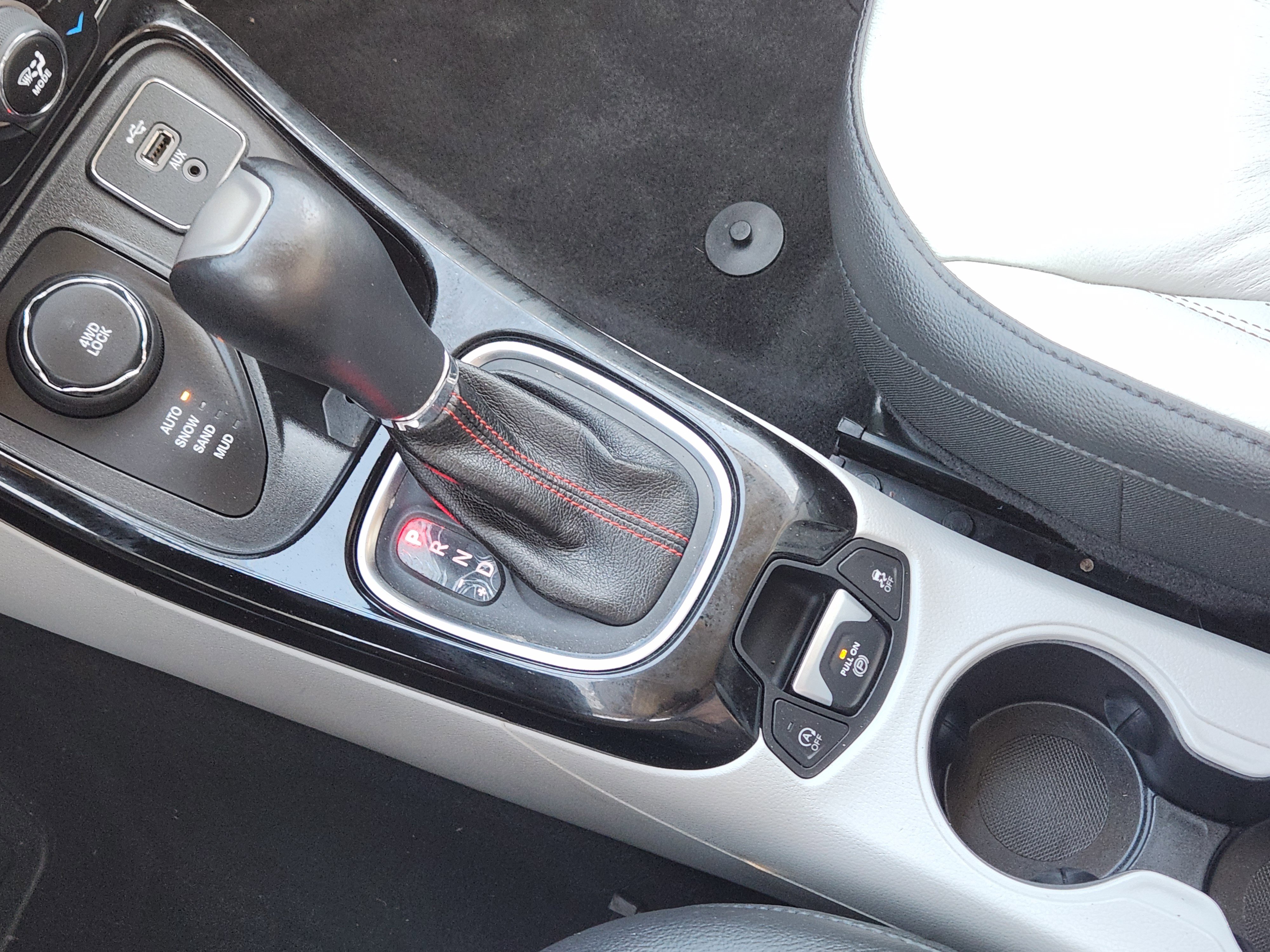 Used 2018 Jeep Compass Limited w/ Navigation Group image 20