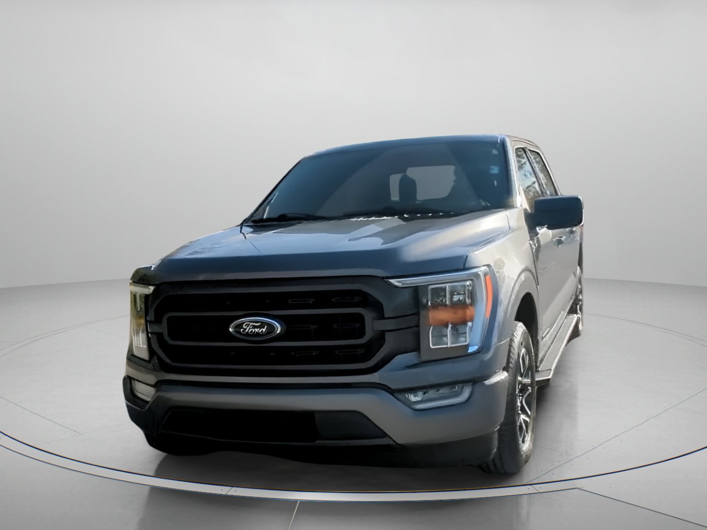 Certified 2021 Ford F150 XLT w/ Equipment Group 302A High image 8