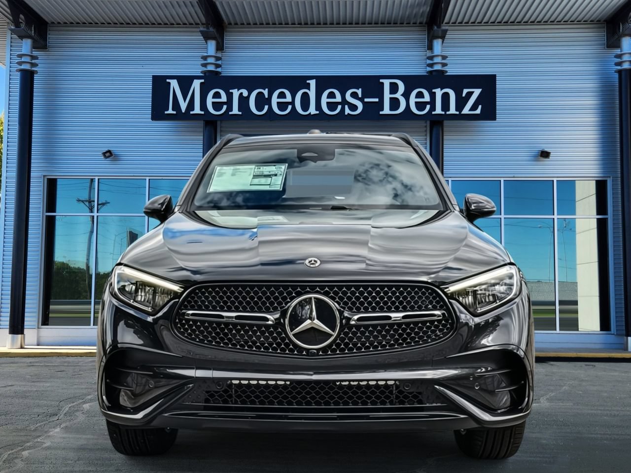 New 2026 Mercedes-Benz GLC 300 4MATIC image 2