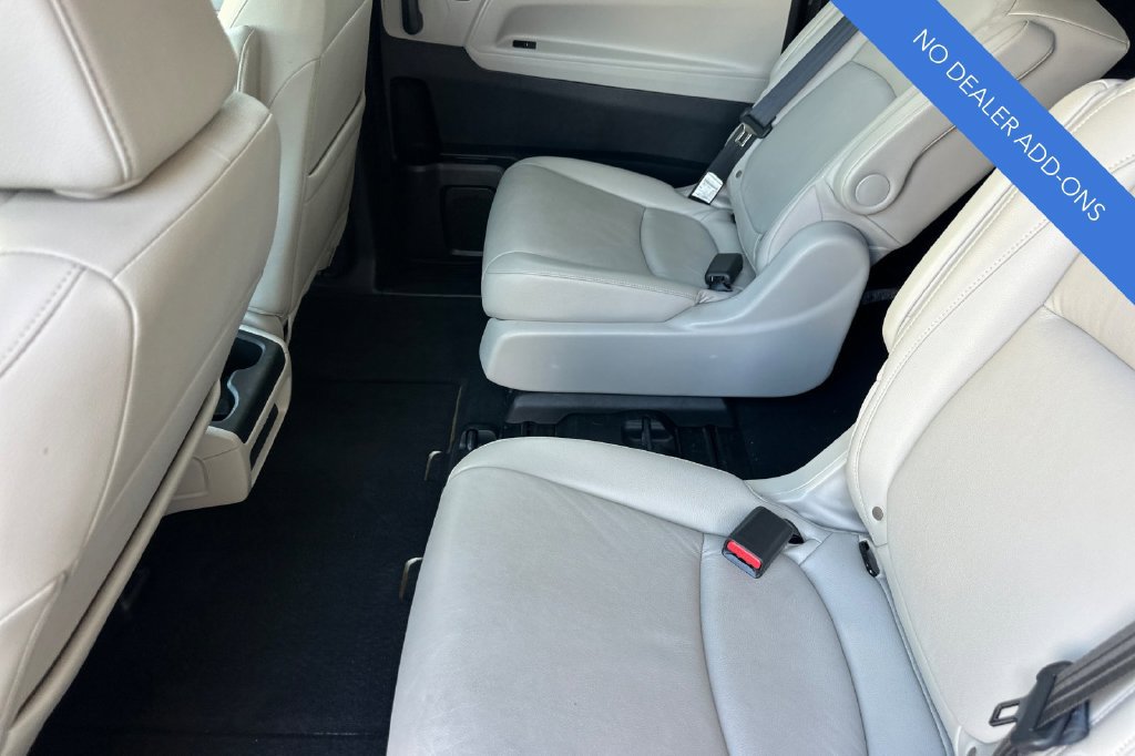 Certified 2025 Honda Odyssey EX-L image 13