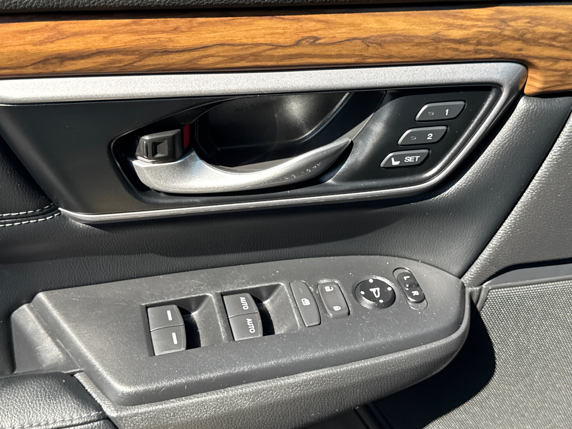Used 2022 Honda CR-V EX-L image 30