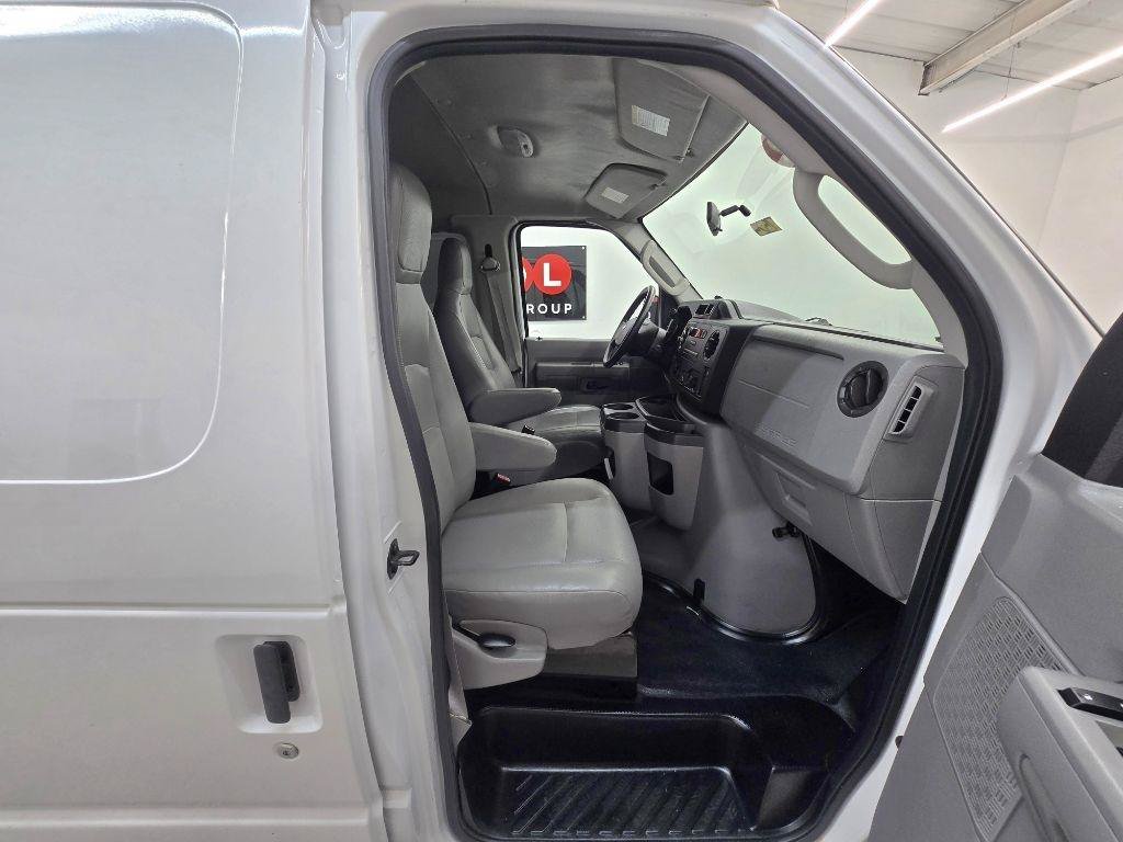Used 2012 Ford E-150 and Econoline 150 w/ Crew Van Pkg RWD image 17