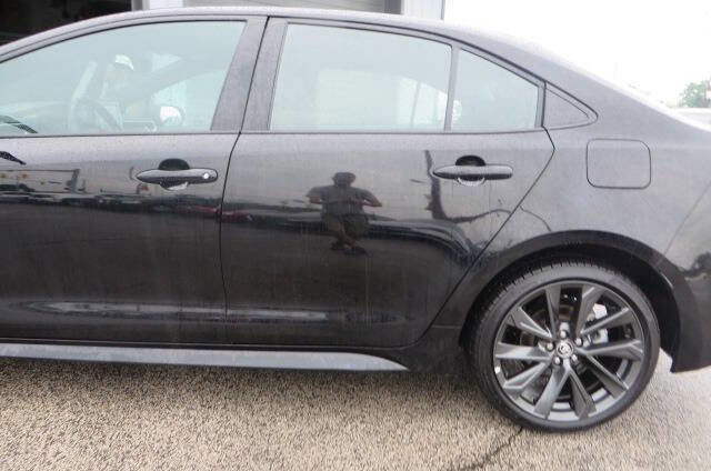 Used 2025 Toyota Corolla SE w/ Convenience Package FWD image 29