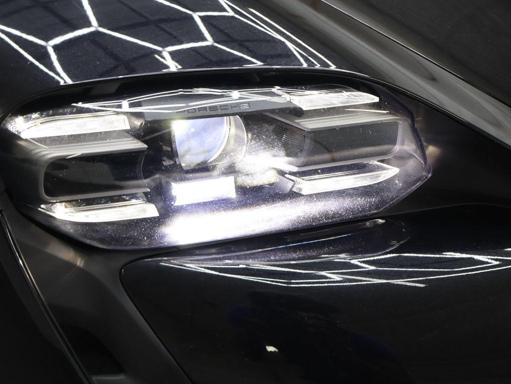 Used 2024 Porsche Taycan w/ Premium Package RWD image 31