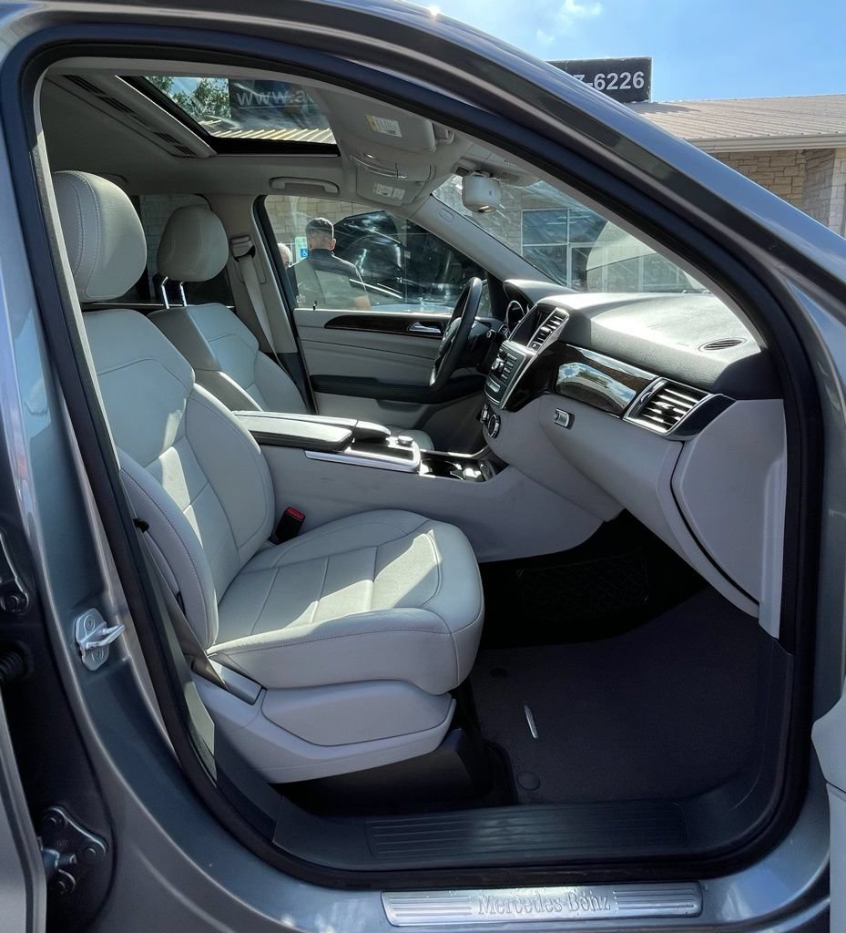 Used 2015 Mercedes-Benz ML 350 2WD w/ Premium 1 Package image 31