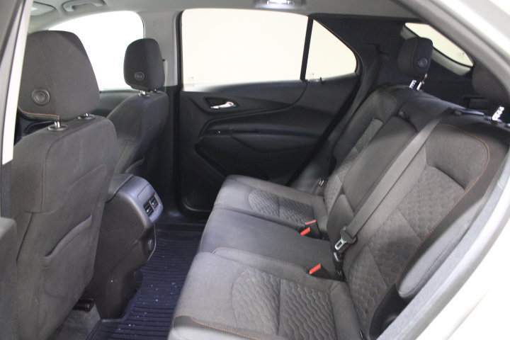 Used 2018 Chevrolet Equinox LT FWD image 20
