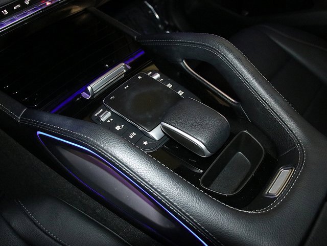 Used 2022 Mercedes-Benz GLE 350 4MATIC image 23