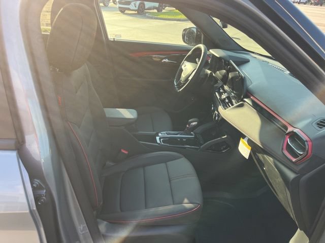 New 2026 Chevrolet TrailBlazer RS w/ Convenience Package FWD image 31