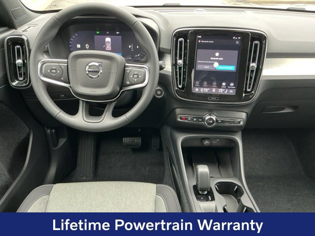 New 2026 Volvo XC40 B4 Core FWD image 12