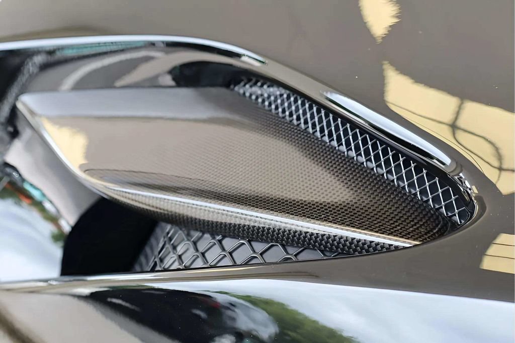 Used 2023 Ferrari F8 Tributo RWD image 20