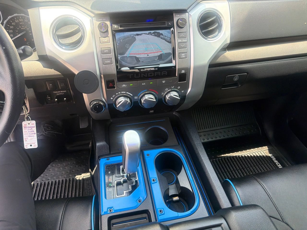 Used 2019 Toyota Tundra SR5 w/ SR5 Upgrade Package AWD/4WD image 8