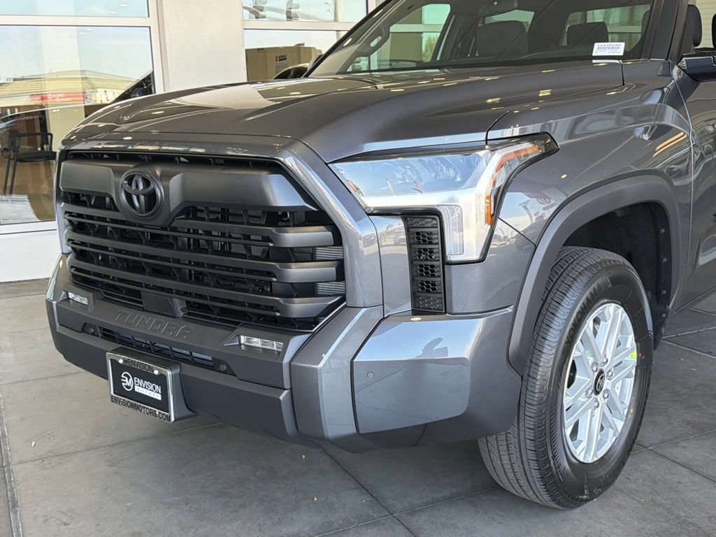 New 2026 Toyota Tundra SR5 w/ SR5 Convenience Package AWD/4WD image 3