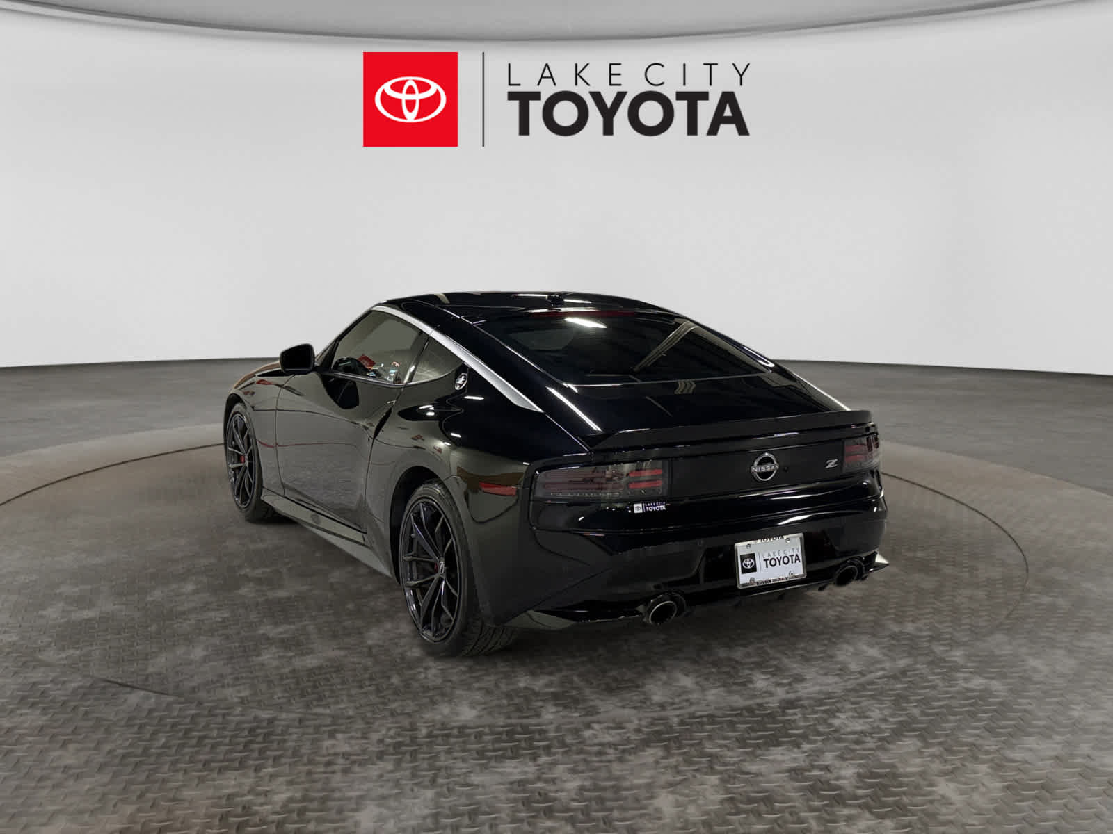 Used 2024 Nissan Z Performance w/ Floor Mat Package RWD image 5