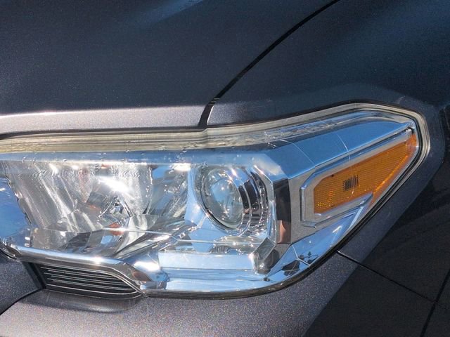 Used 2020 Toyota Tacoma SR w/ SR Convenience Package RWD image 9