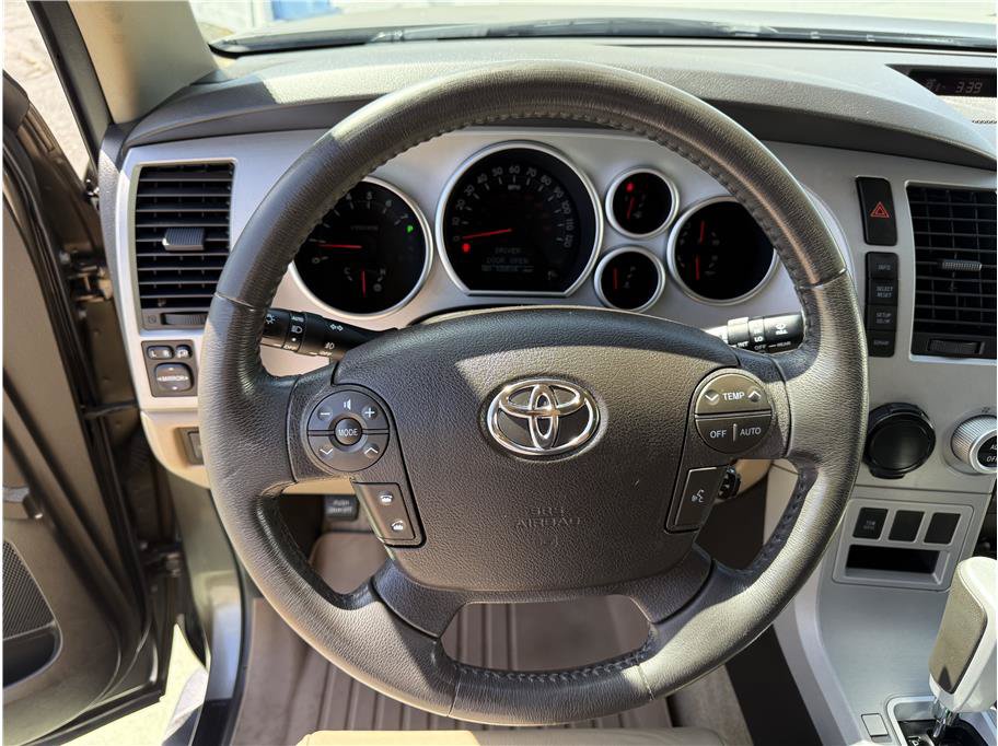 Used 2008 Toyota Sequoia Limited RWD image 28