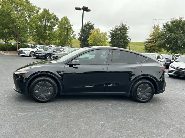 Used 2026 Tesla Model Y 2WD image 7