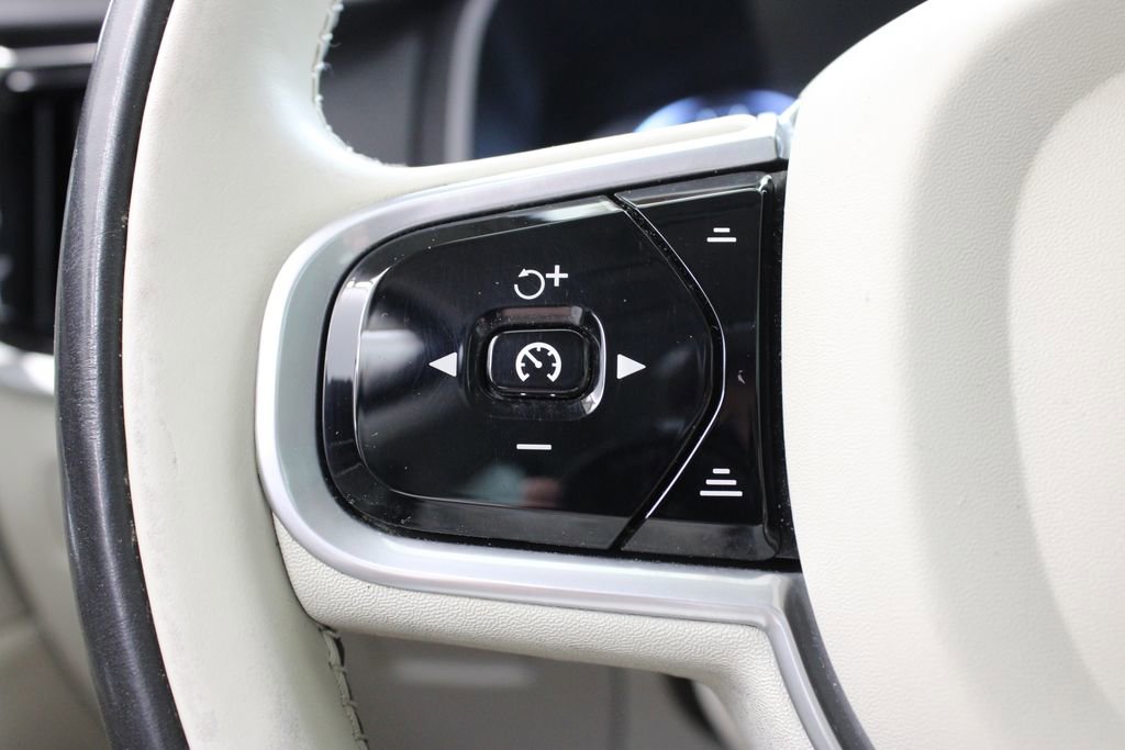 Used 2018 Volvo S90 T5 Momentum w/ Convenience Package image 28