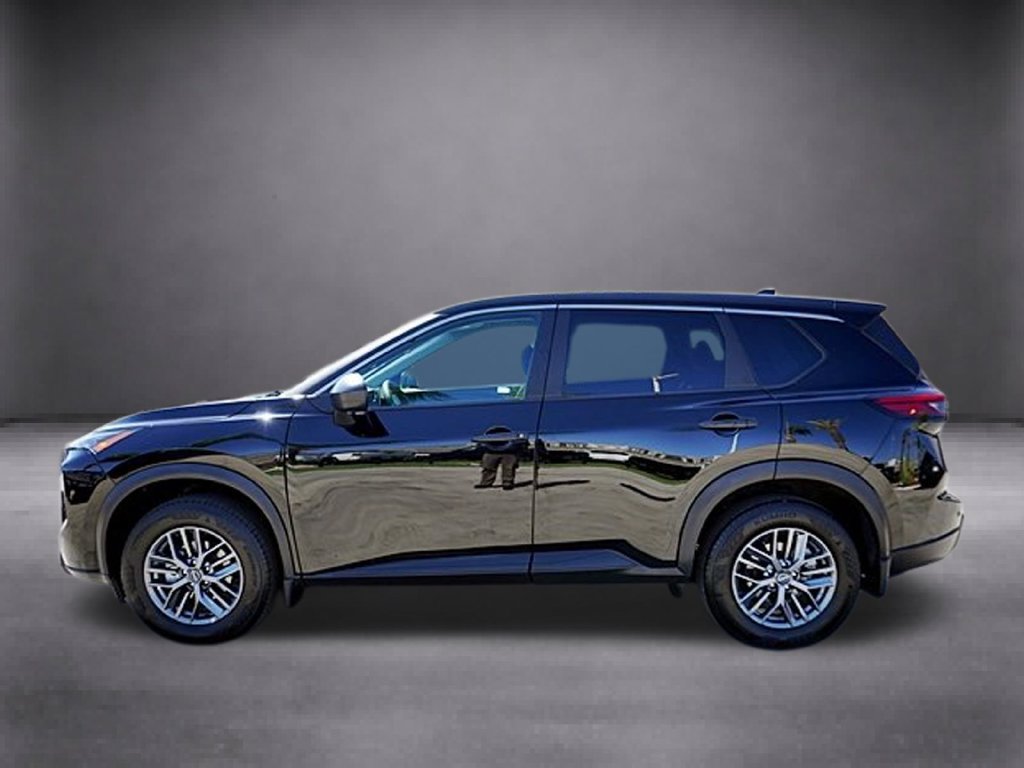 Used 2025 Nissan Rogue S AWD/4WD image 9