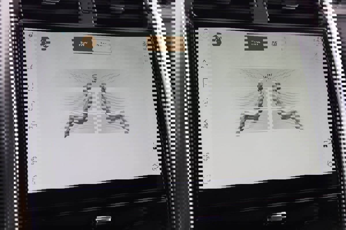 Used 2023 Land Rover Discovery S R-Dynamic image 39