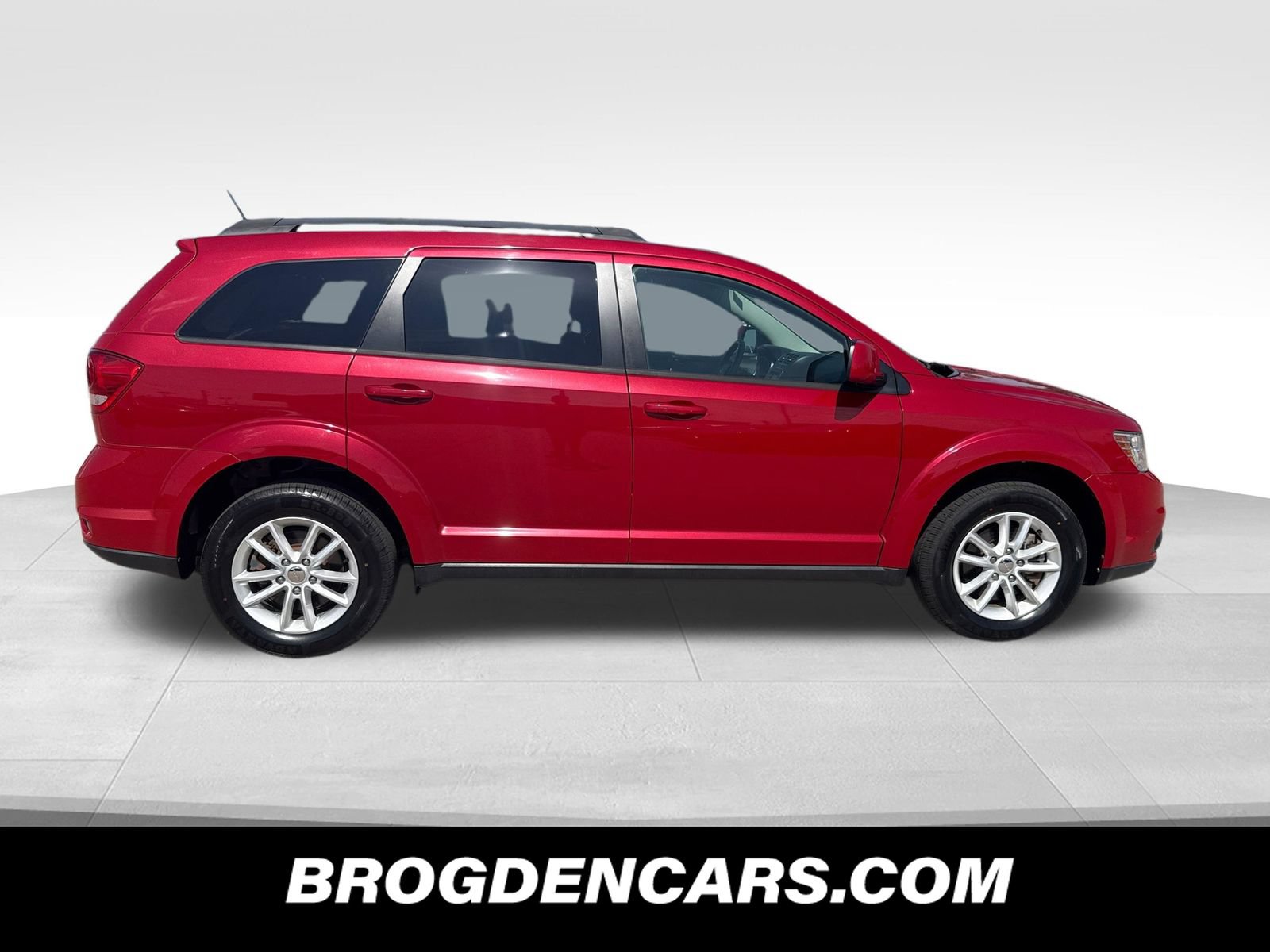 Used 2016 Dodge Journey SXT w/ Comfort/Convenience Group AWD/4WD image 2