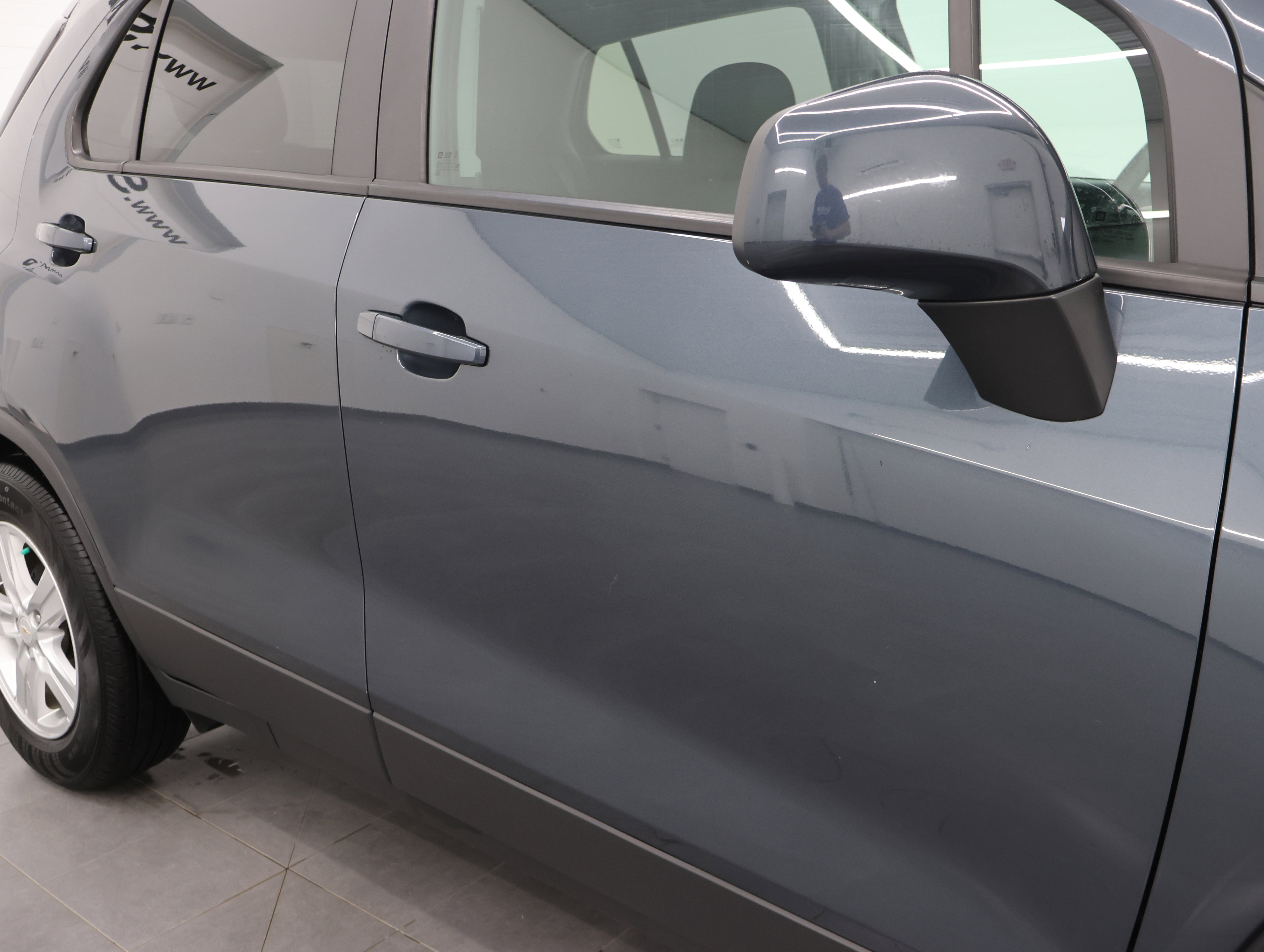 Used 2021 Chevrolet Trax LS w/ Tint and Cruise Package FWD image 23