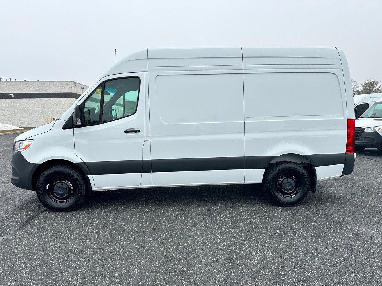 Used 2025 Mercedes-Benz Sprinter 2500 image 7