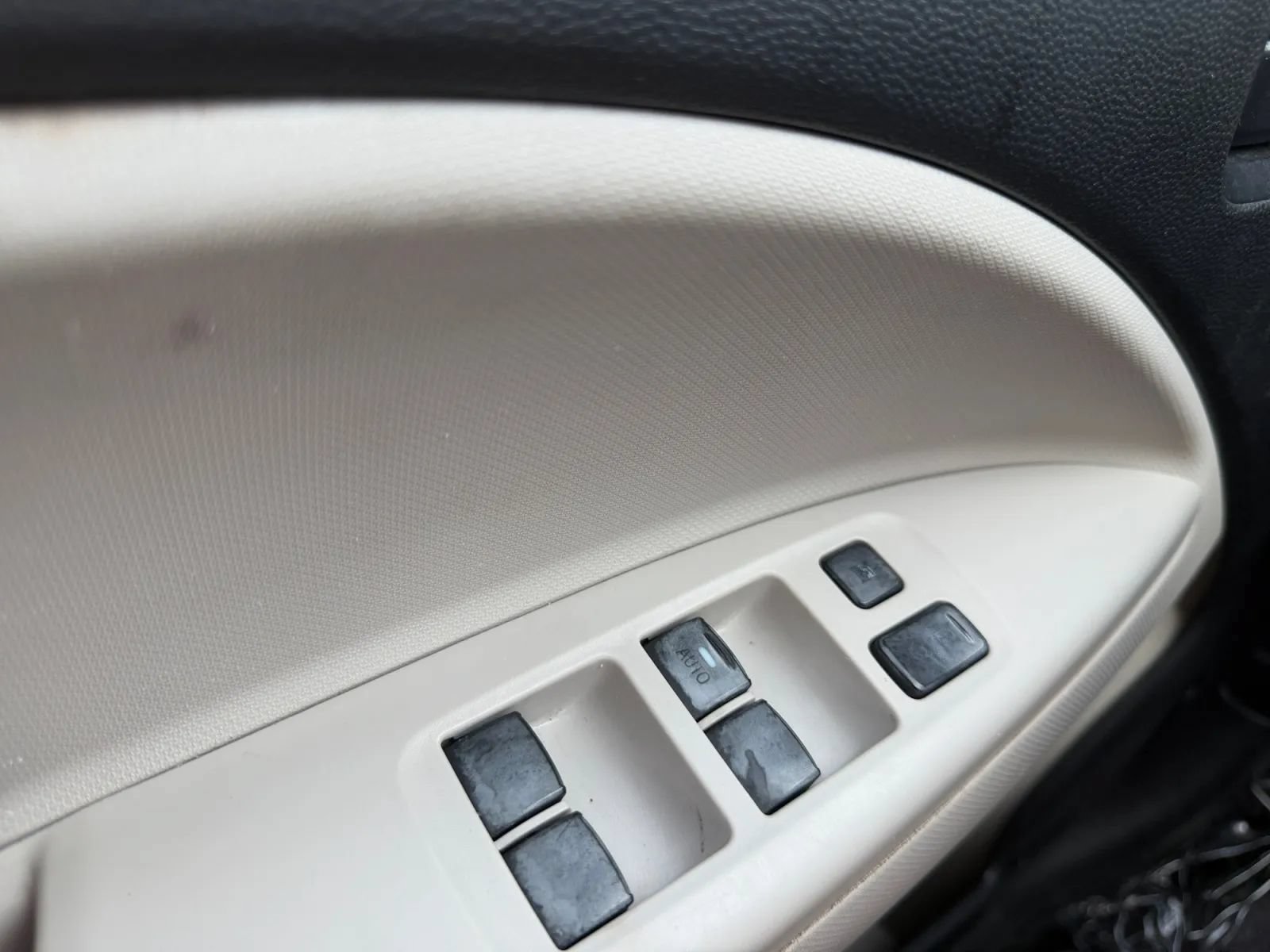 Used 2018 Mitsubishi Mirage G4 ES FWD image 16