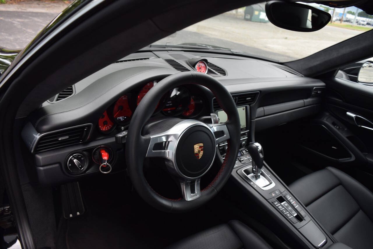 Used 2015 Porsche 911 Carrera 4S AWD/4WD image 36