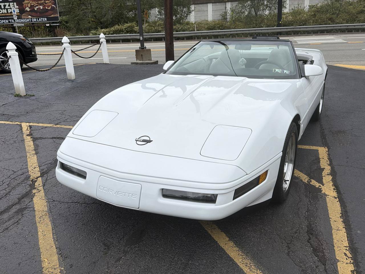 Used 1996 Chevrolet Corvette Convertible RWD image 5