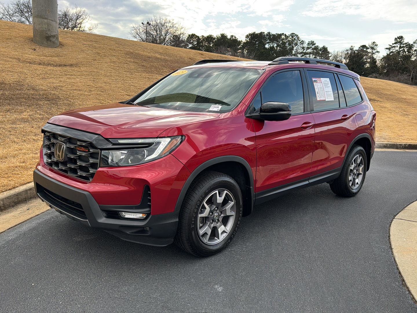 Used 2023 Honda Passport TrailSport image 1