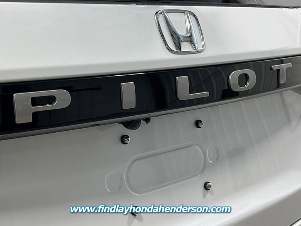 New 2026 Honda Pilot Touring image 7