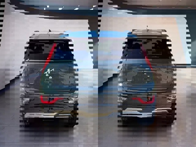 Certified 2025 Kia Niro Wind w/ Wind Preserve Package image 4