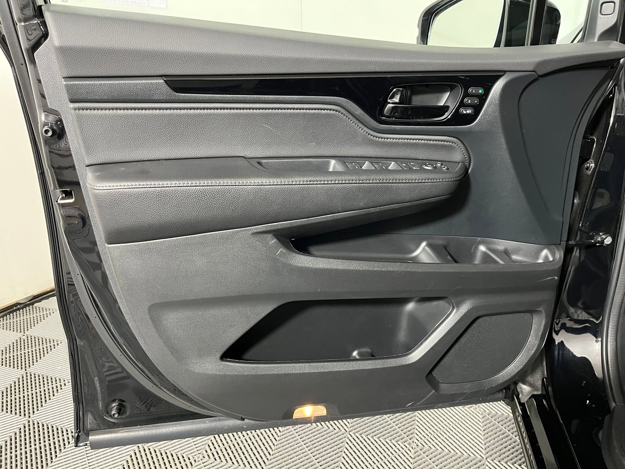 Certified 2023 Honda Odyssey Elite image 21