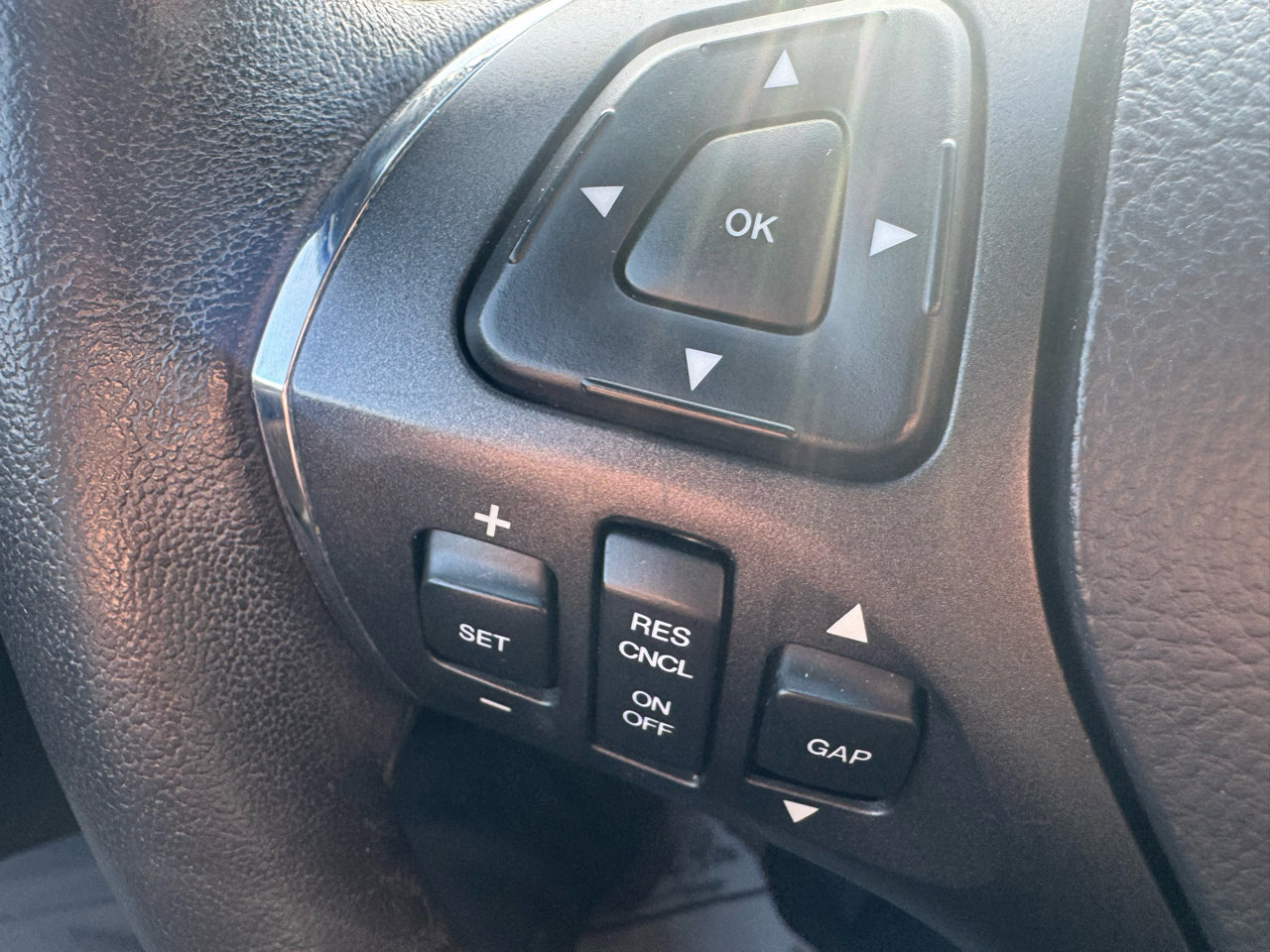 Used 2015 Lincoln MKS AWD w/ Equipment Group 101A image 17