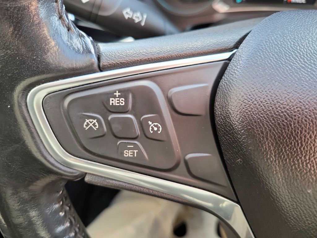 Used 2018 Chevrolet Malibu LT image 22