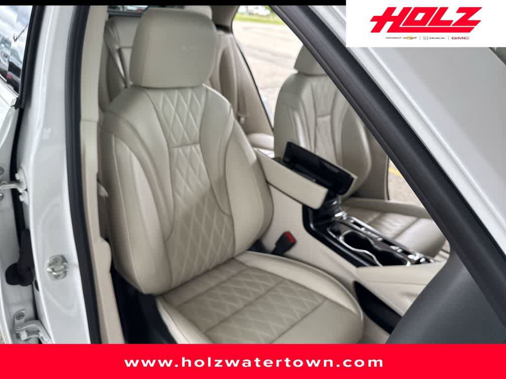 Certified 2023 Buick Envision Avenir AWD/4WD image 25