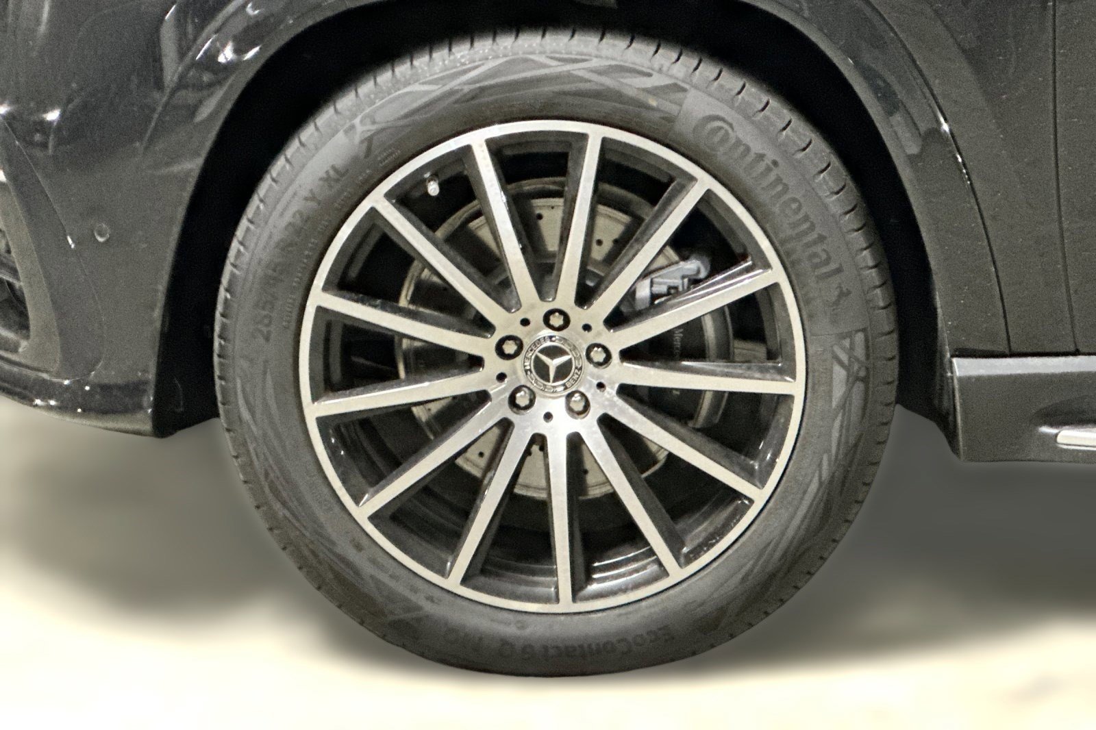 New 2025 Mercedes-Benz GLS 580 4MATIC image 11