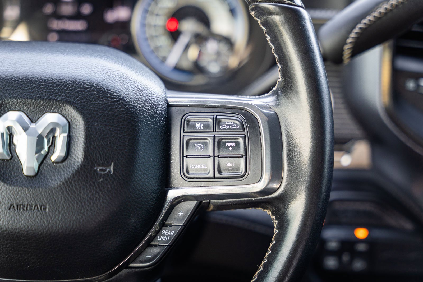 Used 2020 RAM 2500 Limited image 27