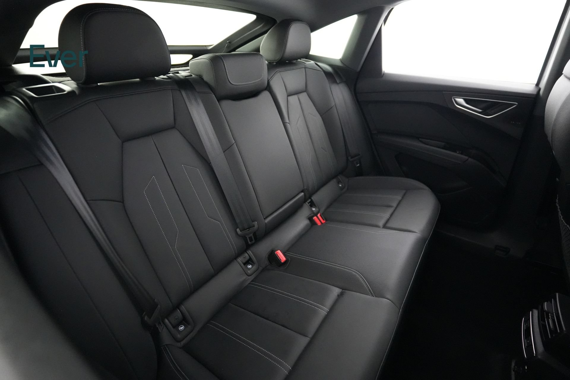 Used 2023 Audi Q4 e-tron Prestige w/ Black Optic Package AWD/4WD image 5