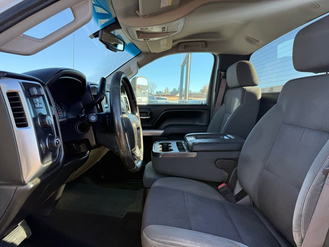 Used 2015 Chevrolet Silverado 2500 LT w/ Z71 Package, Off-Road image 16