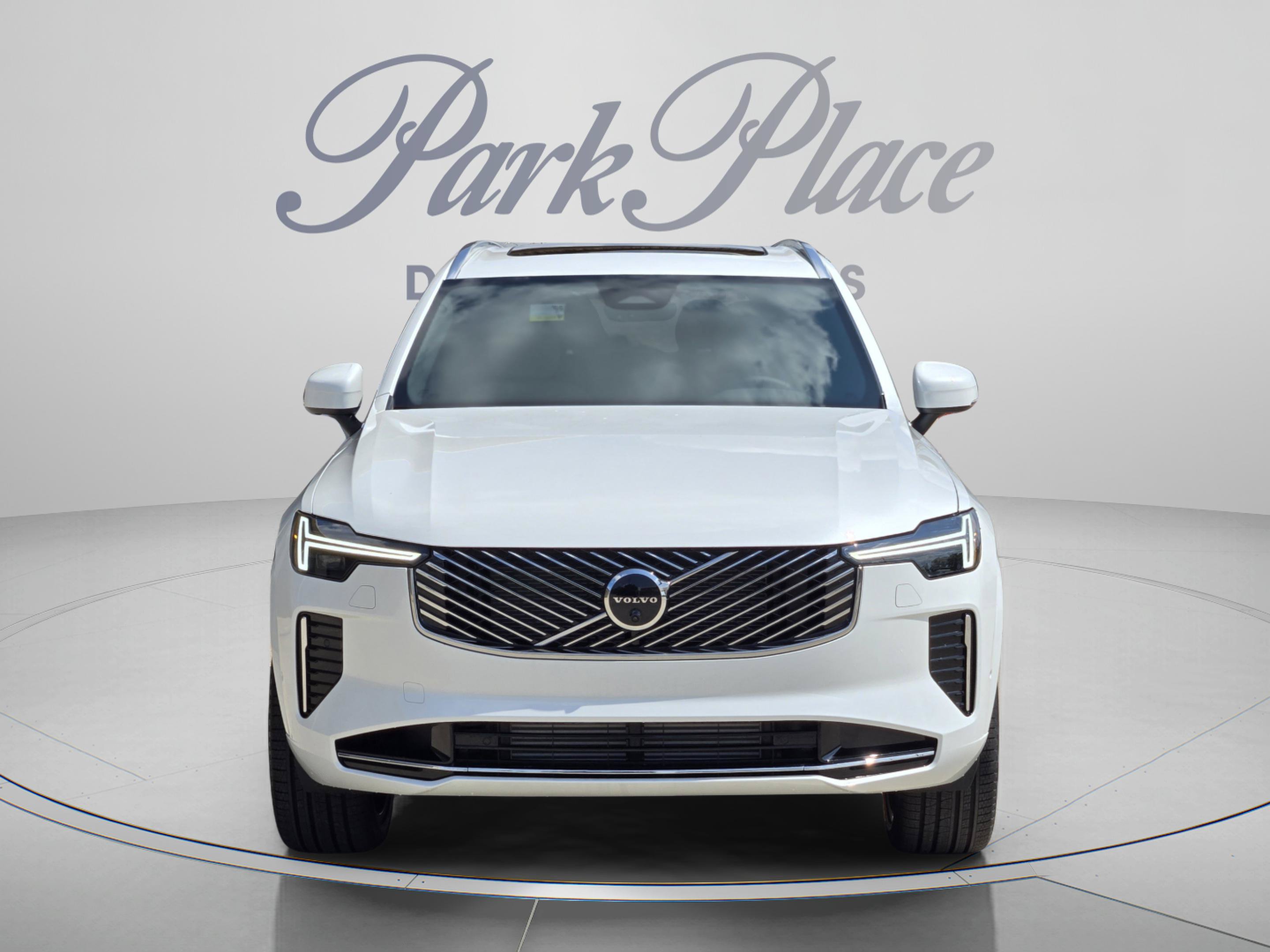 New 2026 Volvo XC90 T8 Plus w/ Protection Package Premier AWD/4WD image 9