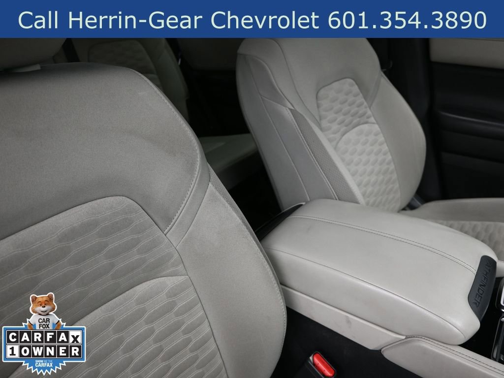 Used 2022 Nissan Pathfinder SV image 27