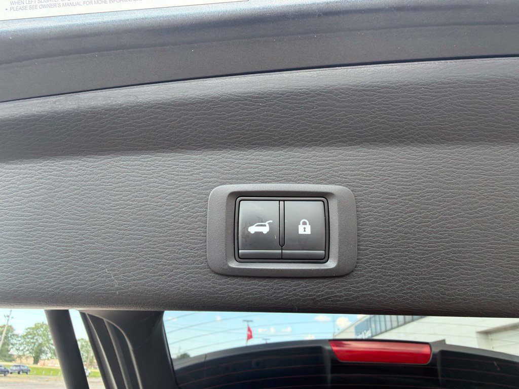 Used 2024 Mitsubishi Outlander SE FWD image 17